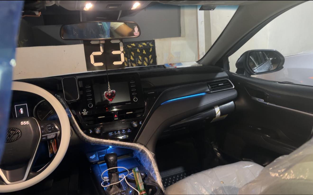 اللهم صل وسلم وبارك على نبينا محمد 

السلام عليكم كامري أمريكي 2023 LE هايبرد وبانزين 

الموصفات فول عدا الفتحه 

سياره على وضع الشركه ماشيه 57 ميل 

 3 قطع تبديل باب سايق والجاملق صبغ والباب الخلفي صبغ 

سونار ضمن صور 

السعر 185 وبيها مجال سياره بأسمي شرط تحويل والغرامات 

الموقع صلاح الدين تكريت ***********
