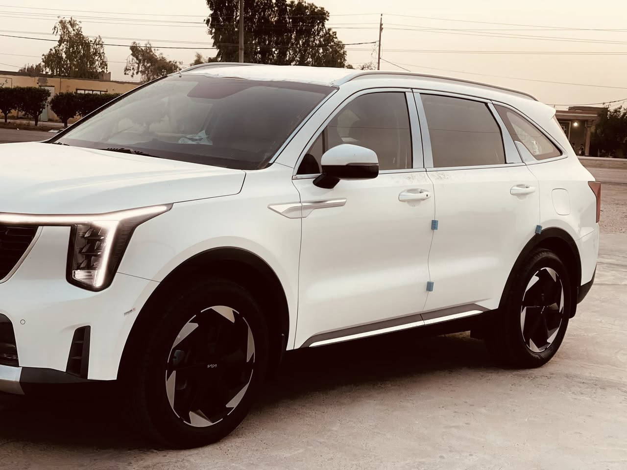 السلام عليكم
كيا سورنتو 2024
جديده بلجيس ماشيه 29
داته شو كراسي كهرباء + جنطه كهرباء
كراسي خلفي نصف كهرباء
7 راكب 6 سلندر 
السياره مدوشمه ونضيفه كلش معتني بيها حيل
اريل نفيكيشن
تحكم التبريد شاشه لمس 
رقم بابل بأسمي 
4 وضعيات قياده وگير ماوس 
315🏷️
السياره مكفوله كفاله عامه لا شخط  لا كلشي لا بارد ما بيها اي شي مكفوله من كل النواحي كير ومكينه وبدي كله كفاله.
مكاني بابل ***********
