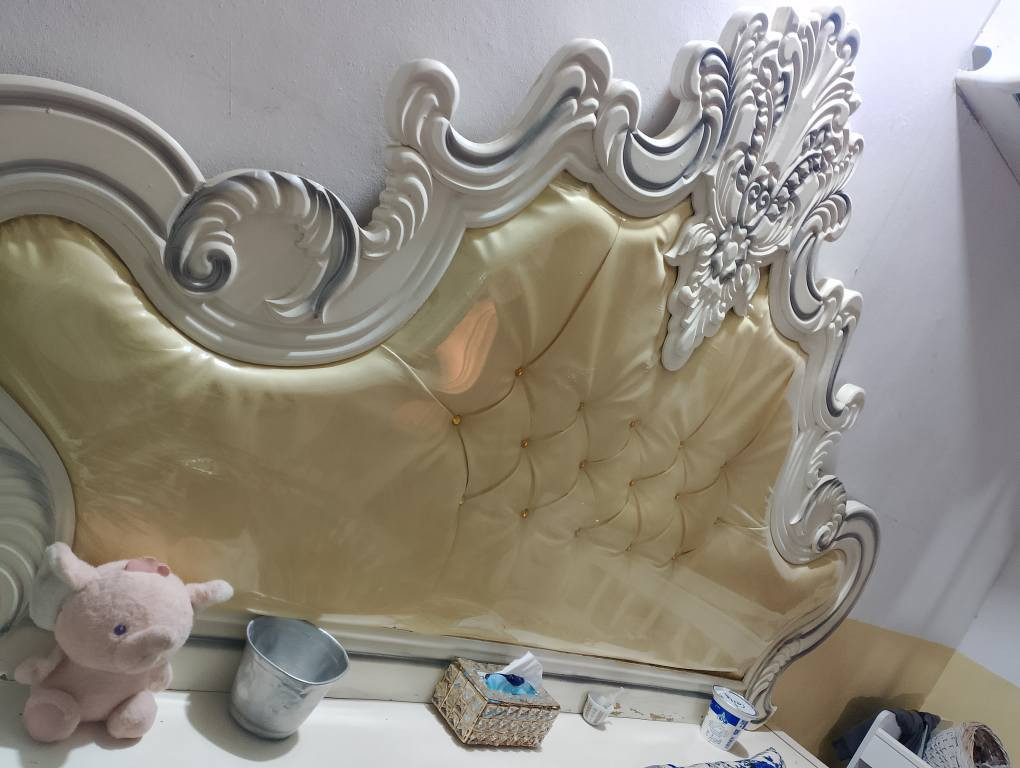 غرفه نوم استعمال أشهر للبيع مكونه من 8قطع سعر خاص لشراي فقط واتسا ***********
