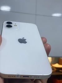 ايفون ١٢ • بطارية ٨٧٪ • بلدي