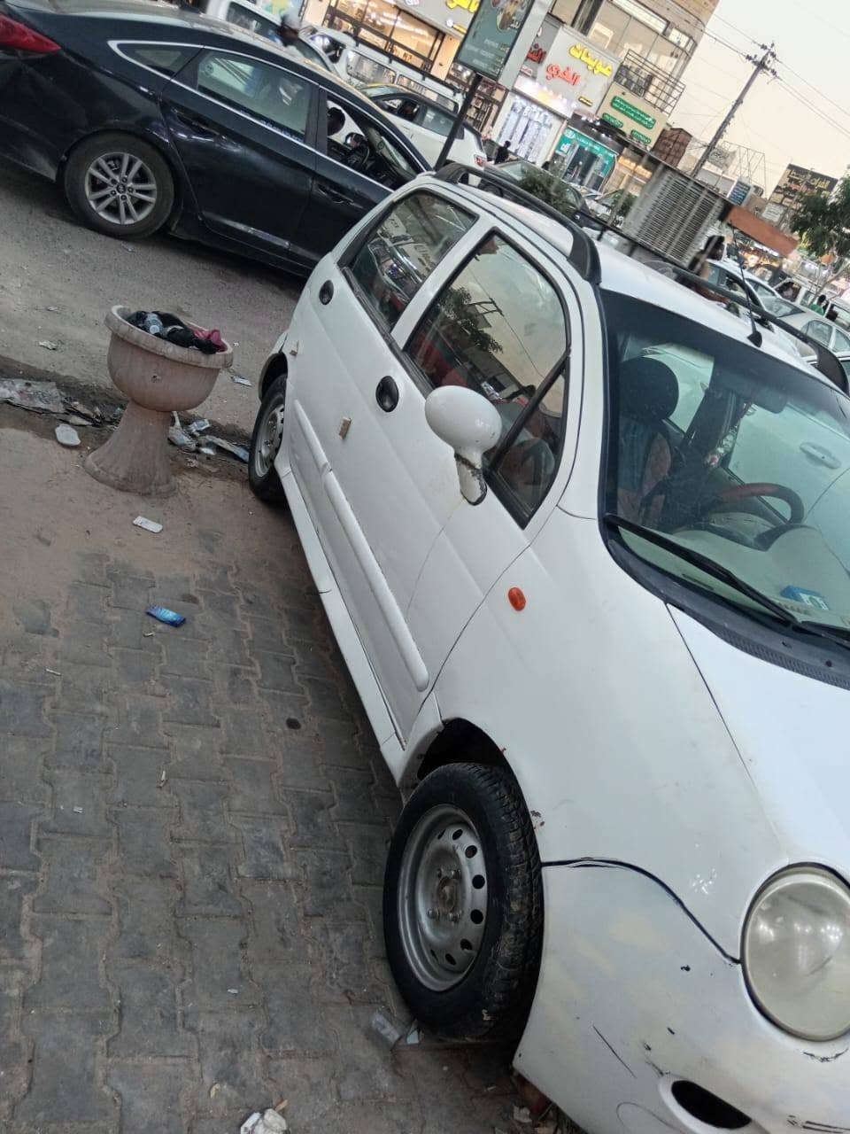 سياره كيو كيو للبيع سياره نظيفه فول مكينه 1600 فول تبريد🥶 سياره رقمها نجف مكفوله سعر 30 وبيهة مجال وتوماتيك مكاني نجف رقم الموبايل ***********
