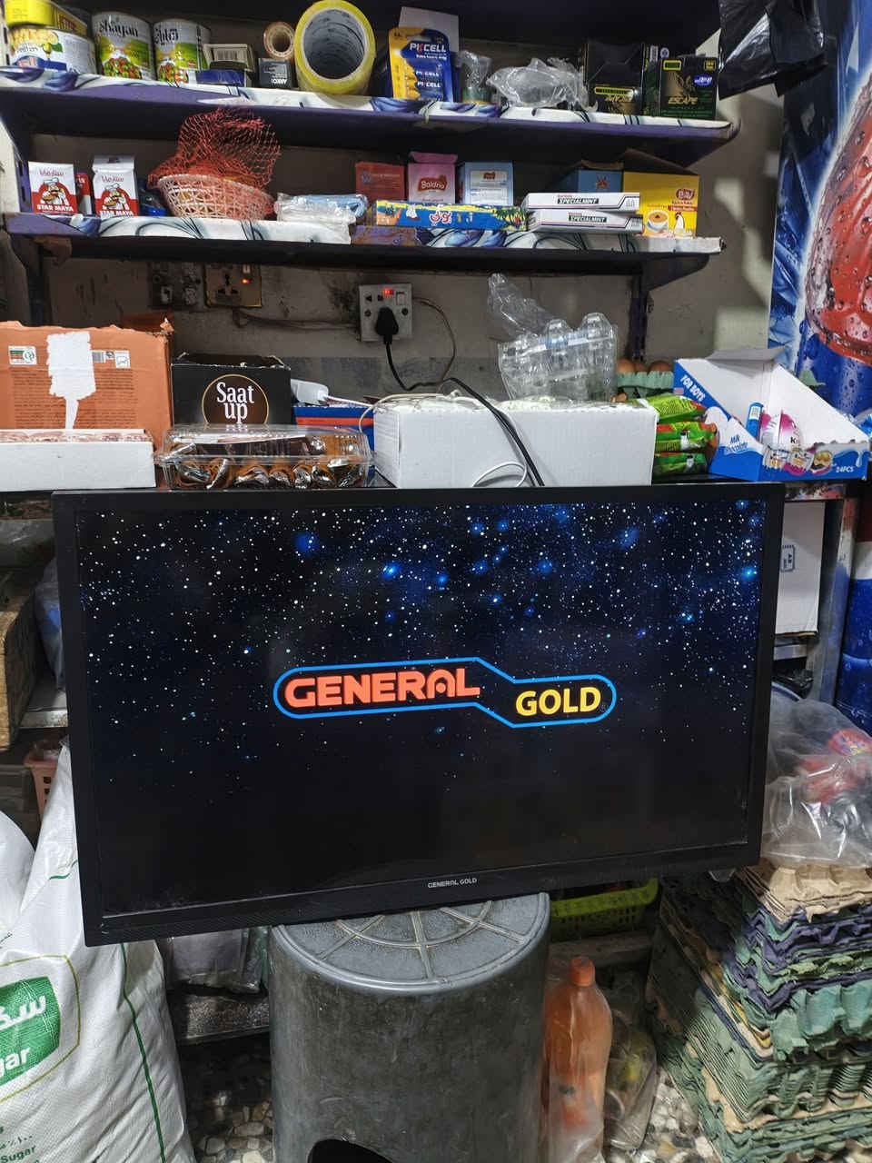 بلازما للبيع حجمها 32 السعر 60///***********
