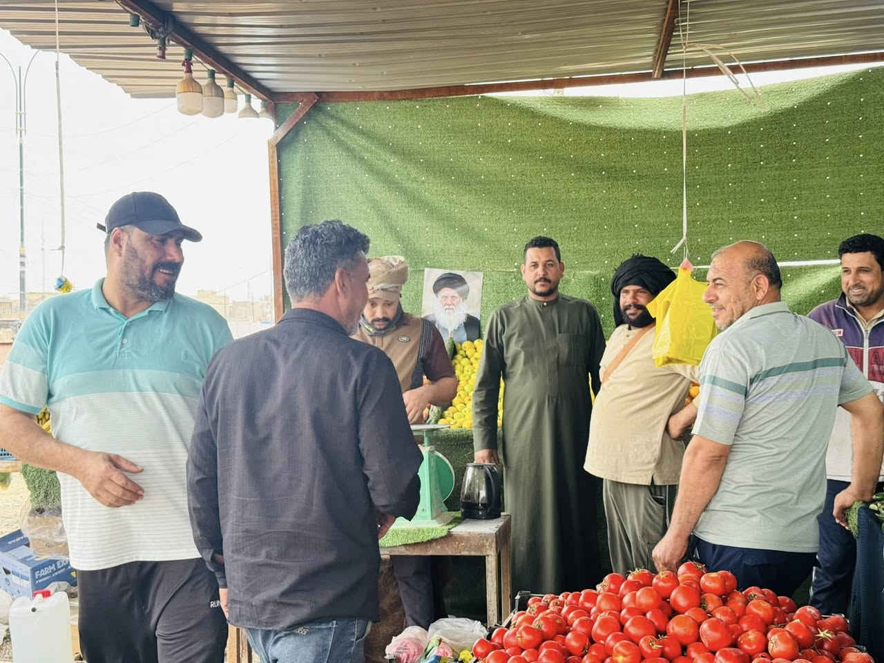 توجد علوه مخضر قرب أسواق السوداني موقع تجاري البيع العلوه فقط  شغاله وخير من الله عدم التفرغ  بس الموقع تجاري خارج الارض يعني بس الغراض وتبقي موئجر المراسله عل وتساب فقط // ***********

