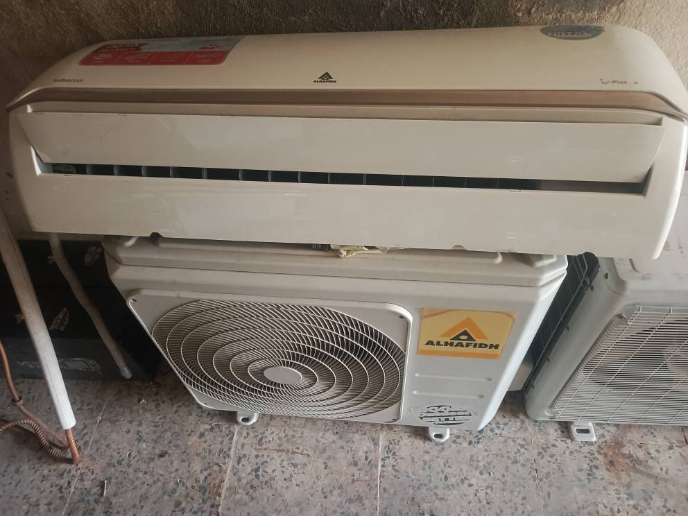 الحافظ 2طن بلادي سعره مع تنصيب 300 قطعه خارجيه دنكا بلاديه سعره 200 *********** حلة, بابل
