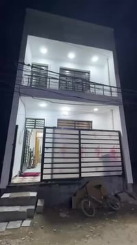 بيت مساحة 50م وجه 5 نزال 10 (مناصفة) مع الوقف السني أستقال وطبخ ومنور ...