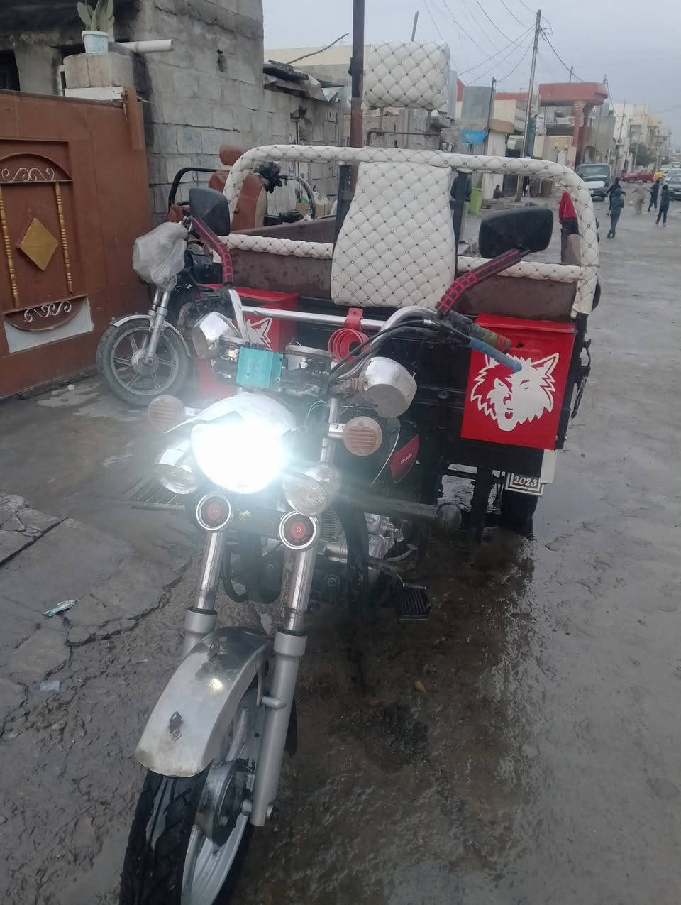 ستوتة موديل 2021 محرك 24 شرط الربة والمحرك السعر مليون وربع العنوان كركوك عمل الشعبي الاتصال على الرقم الاسيا *********** والزين ***********
