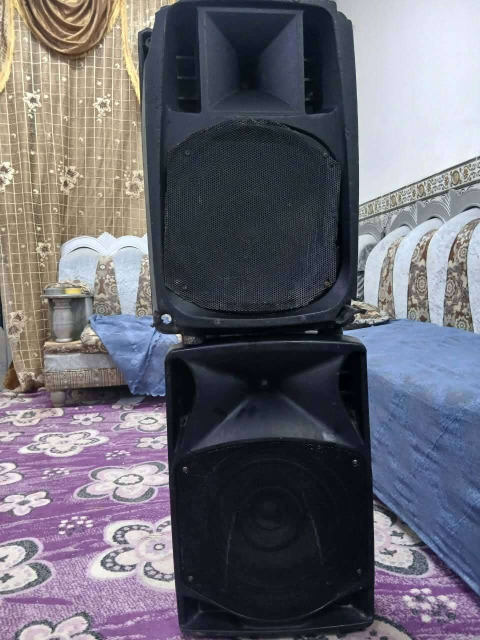 سماعات دبدوب ايطاليا 4اصليات انه ماخذ الزوج 500
واريد الزواج 350واثنين اريدهن 250لبه ايراني
ماكن ذي قار سوق الشيوخ التواصل ***********
***********واتساب
