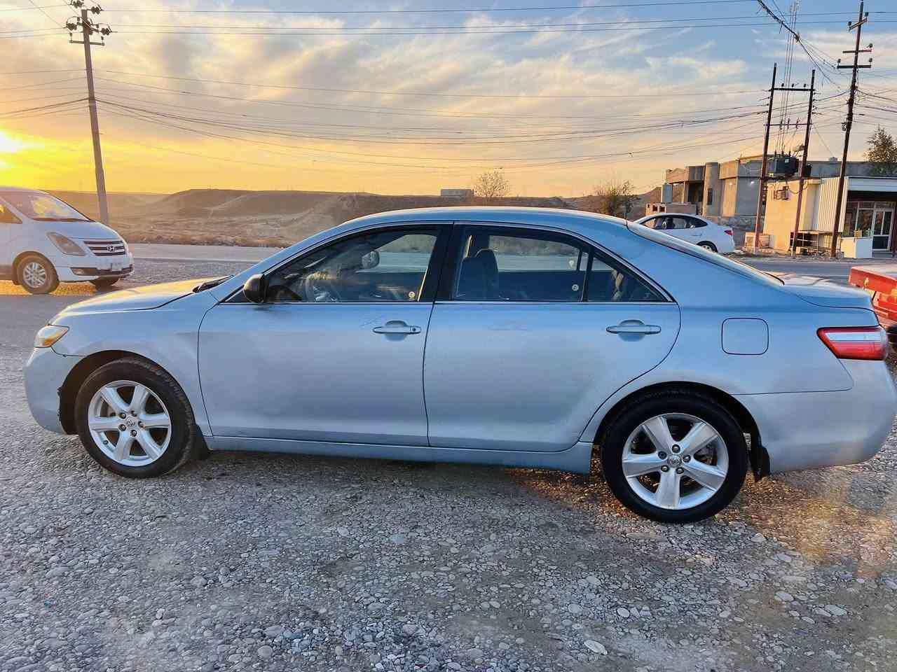 السلام عليكم كامري موديل 2009 للبيع محرك كير شرط طخم تاير جديد صدر جديد رقم نينوى دولي سنويه و هزه جديده ضرر مبدل جاملغ امامي يسار و بابين الايسر صبغ فقط بدون تبديل (دواخل قليل) سعر 92 وبيها مجال 
اتصال ***********
