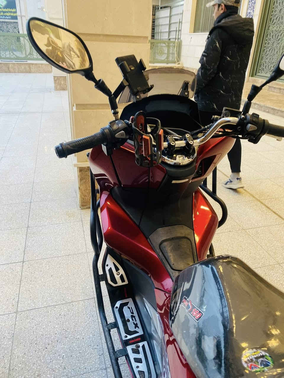 بي سي اكس. جيل الثالث  2020
كفاله عامه مكينه 150 
موصفات حلوه 
نازله من الرمبه ماشيه 26
حاليا ماشيه 29
بيه تزويد مرتب
وارد كوري 
بانزين محسن 
ودهن موتل 
السعر 16 ونص وبيه  مجال 
بغداد حي النصر
***********
