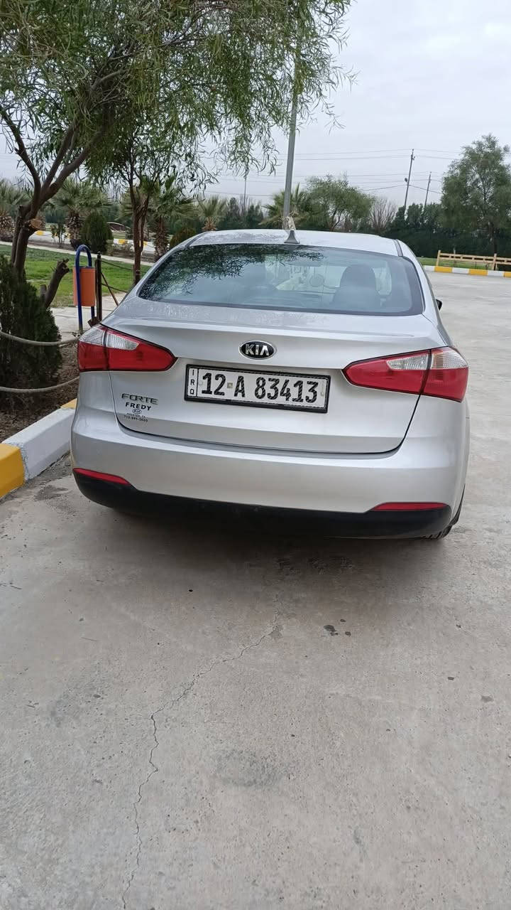 السلام عليكم 
كيا فورتي موديل 16 كير عادي
بدون صبغ كلين
باقي التفاصيل ع رقم 
‏‪***********‬‏
