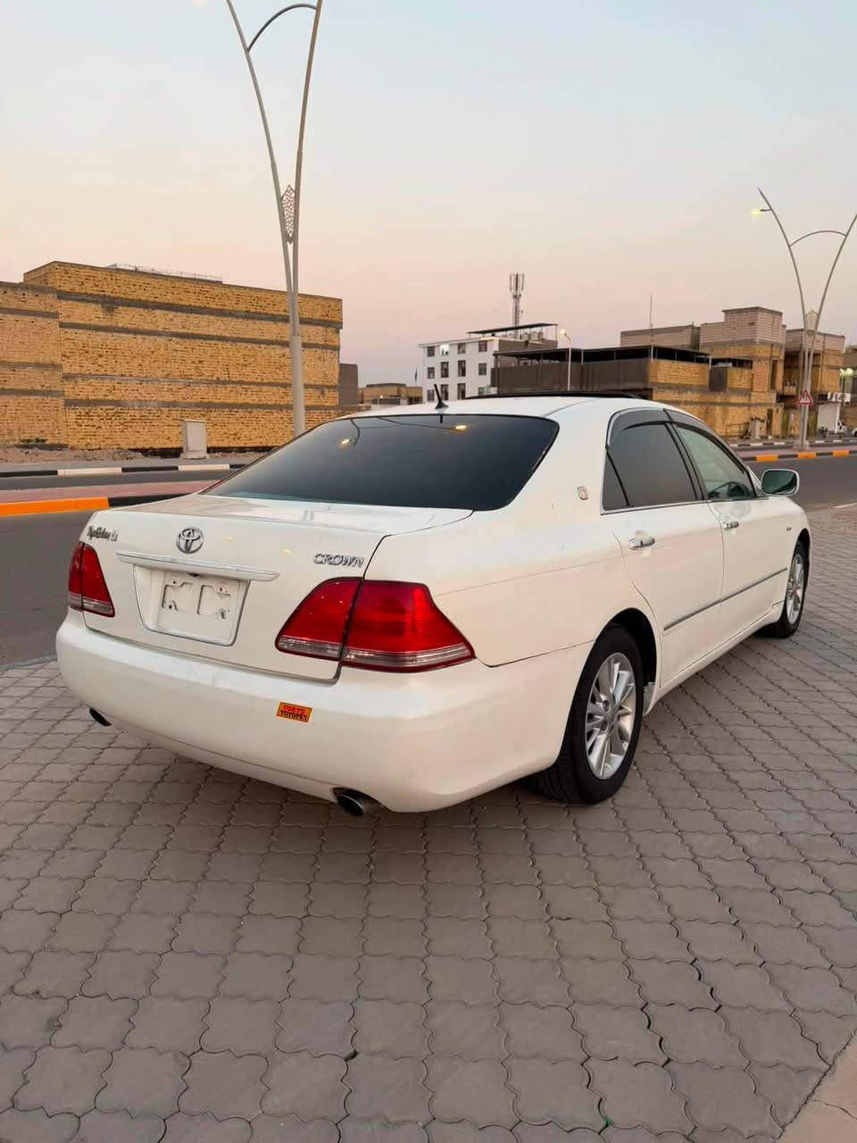 سلام عليكم مأشالله  شاهينه كصت قماره  رقم بصره قرار 48  مديل 2004 فتحه دكمتين شاصي80 سياره جاهزه  تبريد حداده  تخم تاير  جاهزه من كلشي     سعر 112 وبيه مجل قليل العنوان  بصره   هاذ رقمي***********
