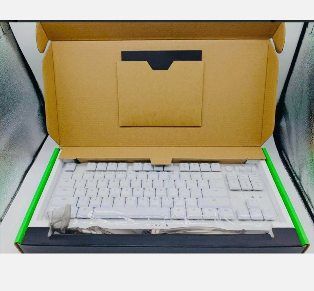 New 

Razer keyboard with hyper speed dongle دهوك, العراق


**إذا كنت صاحب هذا الإعلان وتريد حذفه لأي سبب، رجاءا أرسل رسالة إلى الدعم الفني**