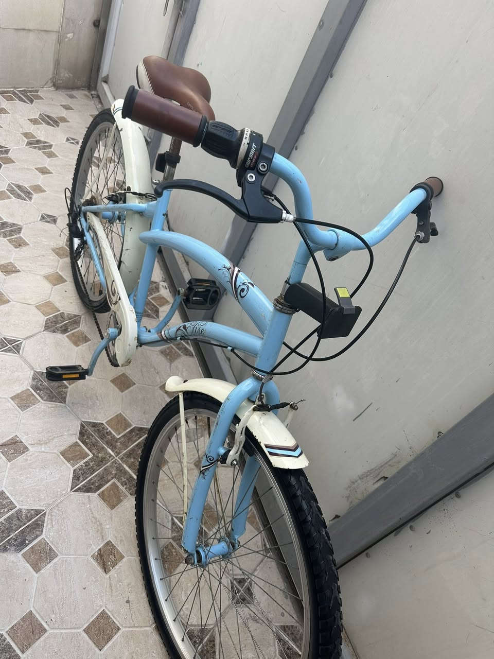 بالە یابانی
حجم 26 
سعر 80الف ماکو توصیل 
عینوان اربیل


**إذا كنت صاحب هذا الإعلان وتريد حذفه لأي سبب، رجاءا أرسل رسالة إلى الدعم الفني**