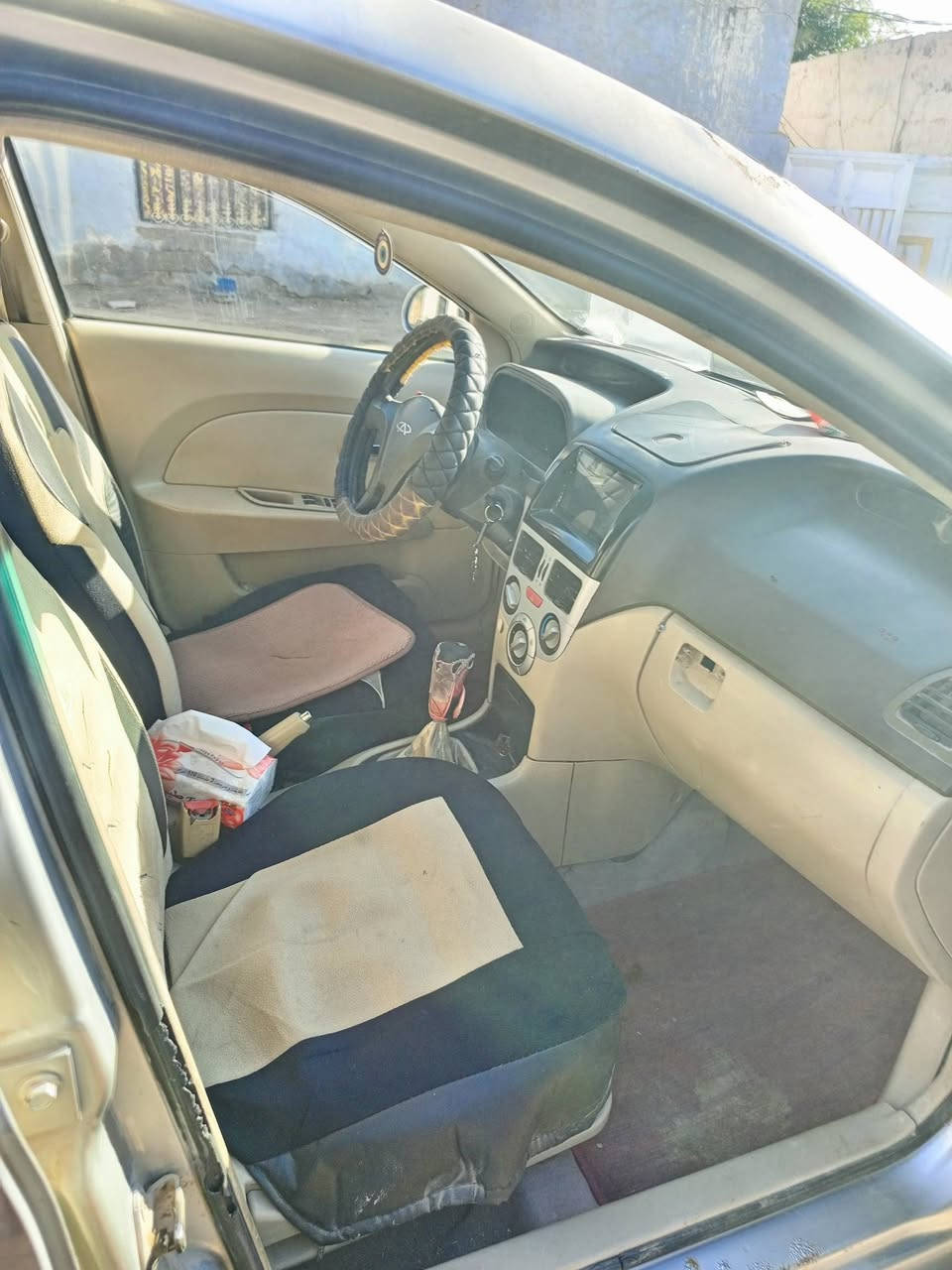 السلام عليكم  شيري فلاوين  2013  سياره   حلوه ماعايزه شي  حداديه  جديده   كير جديد مكينه  بيها بخار    مشروع وطني   مداور ثاني يوم  مكان السياره النجف الاشرف المشخاب   السعر  21وبيها مجال قليل  حك جيه  رقم الهاتف ***********
