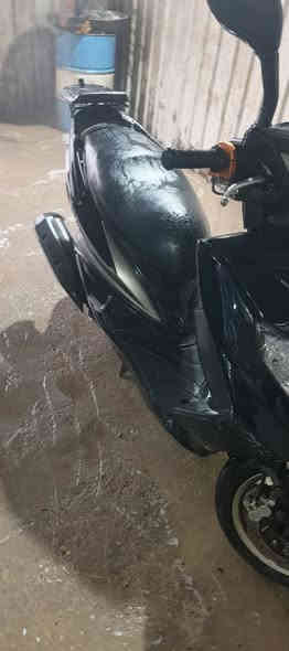 سلام عليكم دراجه سكنس للبيع الدراجه حلوه ونضيفه نقصهه فقط كلج خلفي تعبان تبدله الدرجه خير من الله السعر 950 وبيهه مجال حك الجيه الرقم *********** المو شراي لا يخابرني ويتعبني
