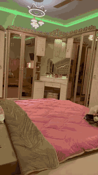 غرفه تركي ضخمه مرتبه 

 عنوان بغداد حي اور قرب علوة زويني
