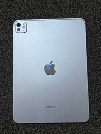 ايباد M4 (ماستر شرق اوسط) / بمليون و50 + حساب بوبجي #سعره350  11 انج 2...