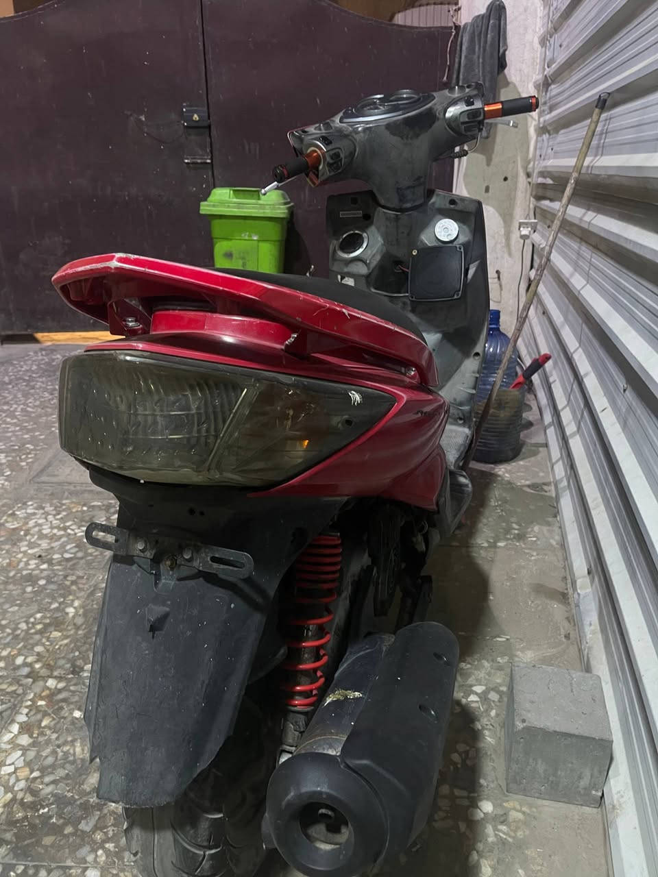 فحل كابريتر 
من الطول للطول شغاله 
كفر جارد 
بچم شويه تعبان 
طوافه عطلانه
ترايشها موجودات بس تعبانات انطيهن وي الدراجه
مكينه مشتغلها ب ايدي ٥٨.٥ اول فتحه الها 
كور مبدل بي فقط ولفات 
كامشفت جواكيج كله بلاد 
سلف رياضي مشمشي 
كلچات تخم رياضي 
مكاني الوزيريه 
مراوس او بيع


**إذا كنت صاحب هذا الإعلان وتريد حذفه لأي سبب، رجاءا أرسل رسالة إلى الدعم الفني**