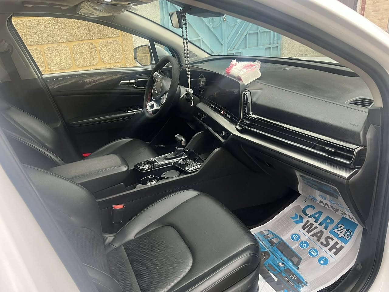 سلام عليكم سبورتج موديل 2023 للبيع سياره فول 1/1 حادث امريكه نص ربع بنيد ولباقي مقفول مابيهه قطرت صبغ كلش جديده حداديه كير مكينه  عنوان بغداد رقم ***********
