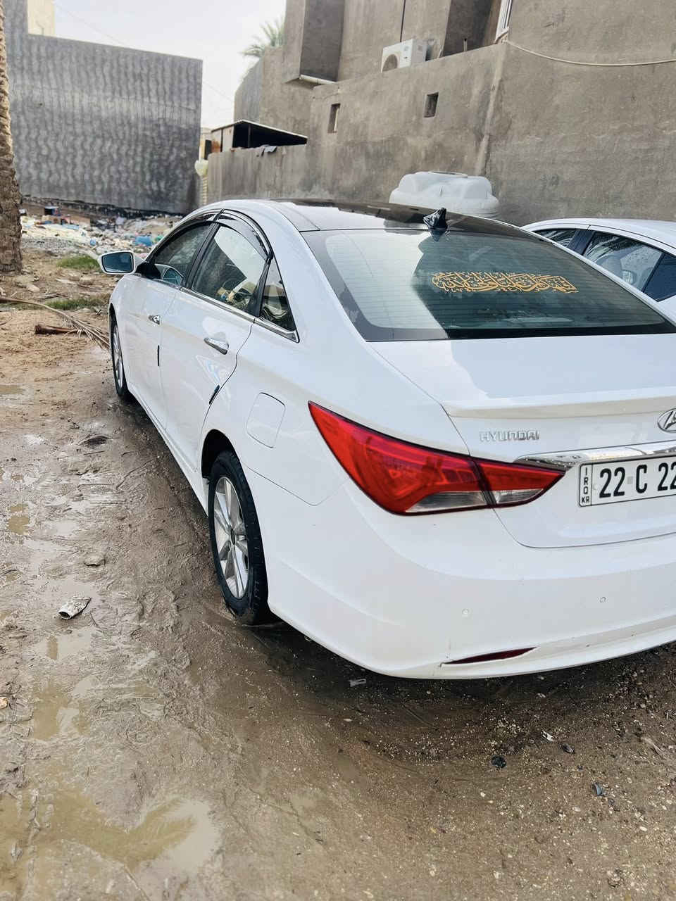 سلام عليكم 
سوناتا  2011 خليجي فوول VIP 
فول مواصفات للاخير اعلى فئة 1/1
حداديه اماميه خلفيه قبل سبوع مسويهه
تخم تاير جديد 
باتري جديد +راديتر جديد 
سقف بانوراما 
بصمه تشغيل 
بصمه ابواب وصندوق 
كشنات كهرباء 
تتفئه تبريد بل كشنات 
مكينة 2400 دوش 
تبريد قطعتين 
وباقي المواصفات المعروفه 
حساسات اماميه خلفيه 
ملاحظة بيها قطعتين رش بدون ضررر 
الاستفسارار ***********
مكان السياره بابل
.
