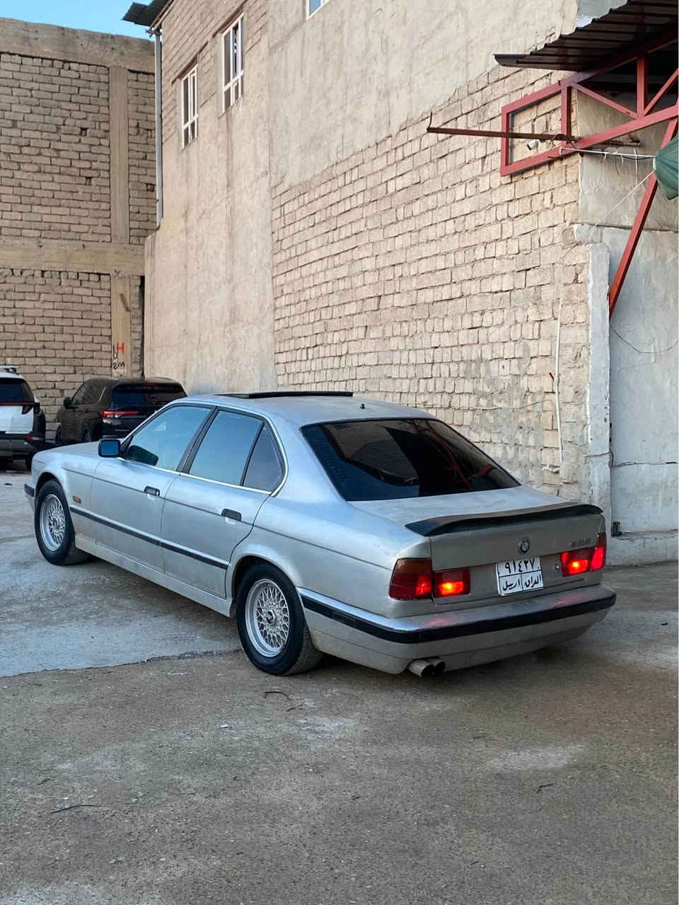 سلام عليكم 
للبيع 525iA
مسكر
اصل 25و بلادي. كير اوتو
كير محرك ب شرط
طخم. جديد
تايرات ول خليه جديد
رقم اربيل. تحويل  ب شرط
رقم قديم. سنويه ٢٠٢٠ ساقط 
١١$ورقه غرامه بيها. بعد معامله. تنزل سعر
سعر ٤٧ و بيها مجال بسيط 
***********
***********
واتساب موجود علي. كورك📞
عنًوان عقرة  قريب. موصل و اربيل📍 أربيل, العراق
