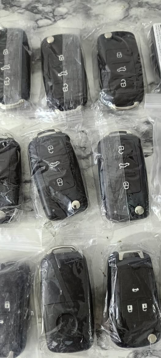 27قطعة 🛑
بصمة سيارة مختلف الموديلات 📢
تباع بالكامل 📣📣
100الف🇮🇶🇮🇶
 توصيل مجاني 🔴
***********واتساب📢📣📢📣
