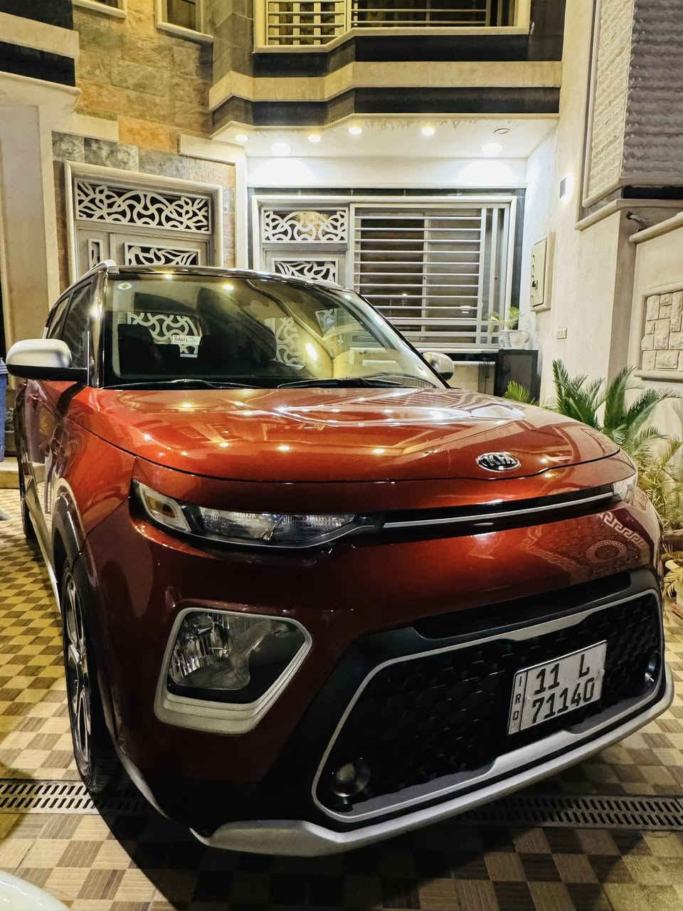 السلام عليكم للبيع كيا صول فئه X Lin تو كلر بلاديه موديل 2021 مكينه 2000 دوش سياره ماشيه 107 الف سياره ام رادار امامي وجانبي قياده ذاتيه واتو هولد مانع انزلاق سياره نفكيشن اصلي سياره سويج سياره ويل كب اصلي كامره اصليه شاشه اصليه سياره  حادثهة قبق جنطه وجاملغ خلفي وهنا بل عراق صار شخط بصفحه ونصبغت الصفحه مال سايق وصور امريكا بل منشور منزلهن  وسياره مليبله بل كامل بدون ايرباك سياره وجاهزه بل كامل ونضيفه جدا مال بيت 
مكانهة بغداد حي العدل 
السعر 135 وبيهة مجال للشراي 
***********
