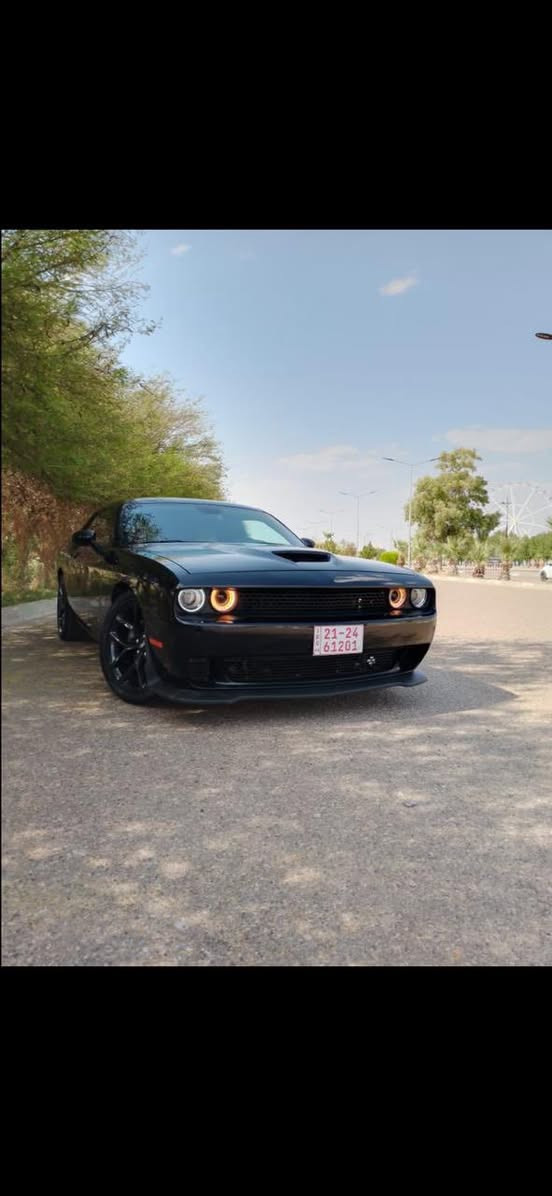 چالنجر GT للبيع مكانها كركوك
موديل ٢٢ 

الممشى ٢٥ الف ميل 

مواصفات GT 

حادث امريكا تبديل جاملغ و بونيد بدون شواصي و دواخل 

بيها تعديل pdr بجاملغ عكس السايق الخلفي 

وتعديل pdr بين جاملغ عكس السايق الأمامي والباب 
السعر ٢٢٠ 

صور الحادث على الخاص


**إذا كنت صاحب هذا الإعلان وتريد حذفه لأي سبب، رجاءا أرسل رسالة إلى الدعم الفني**