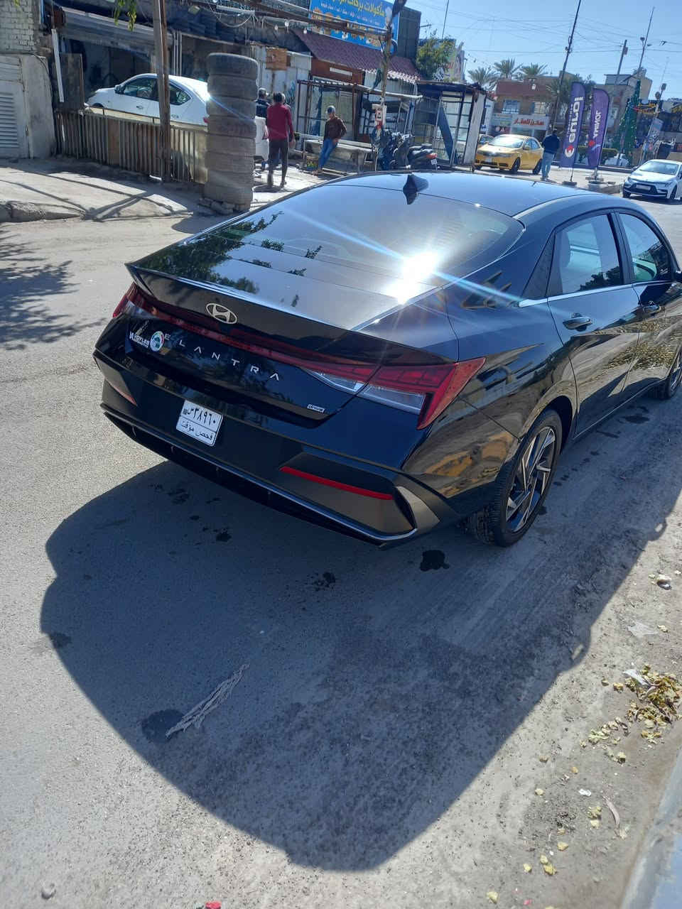 هونداي اللنترا ٢٠٢٤ دخول جديد فول حادث خفيف مع سرقه وغراظه وياه ماشيه ٢٧ الف بدون لوحات السعر ١٥٣ الاتصال ***********
