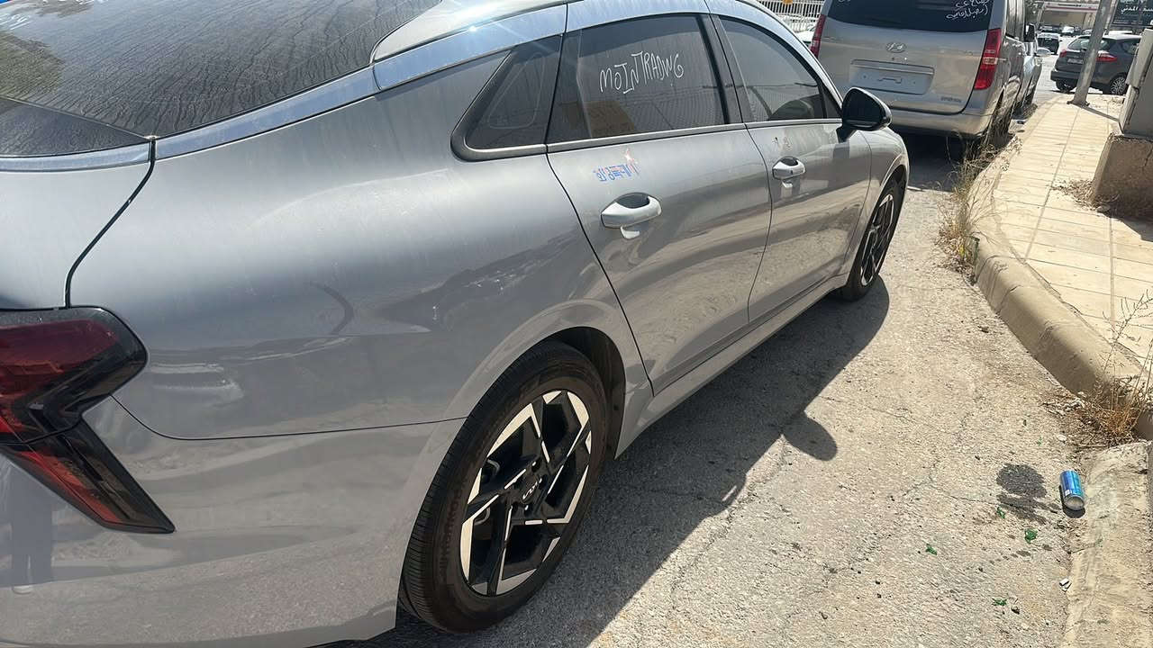 لون سمنتي موديل 24قطعتين رش بدون رقم سعر190استفسار ‭0772 381 7232‬
