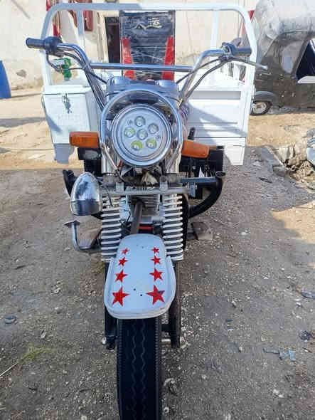 السلام عليكم ستوته للبيع موديل 13 اوراق محرك 23 كهربائيات شغاله السعر 1,350 وبيها مجال الناصريه مركز ***********
