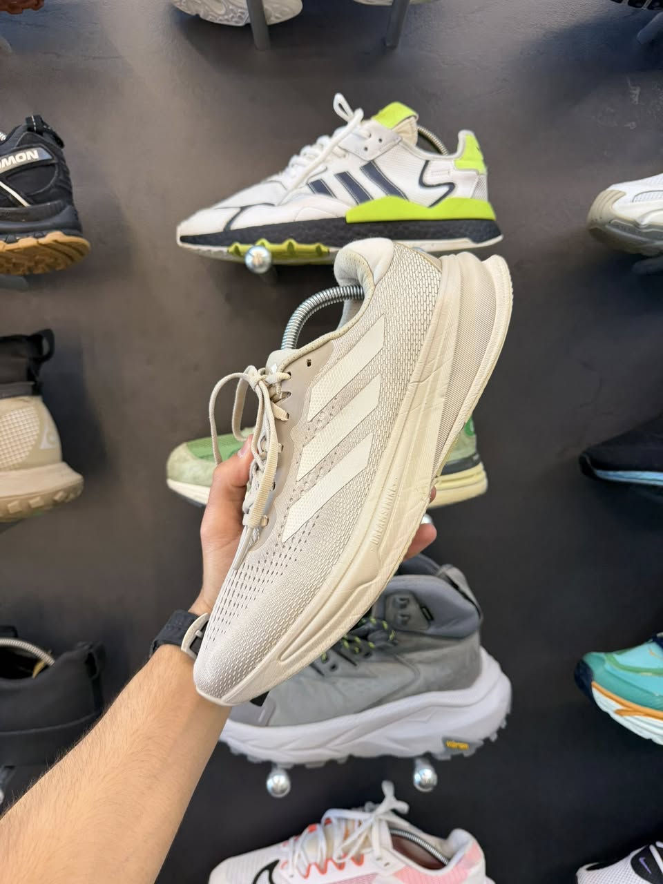 كسر باله امريكي بس نوادر🔥
للحجز مراسله الصفحه📫
📍بغداد-الحريه-مقابل الضريبه
📞***********
