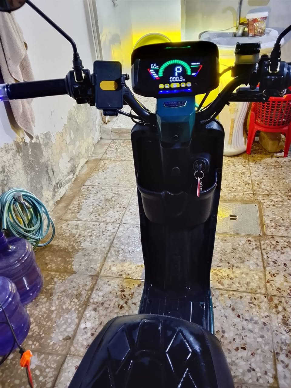 R9
بطاريات بعدهن جدد ماطلع بي هواي
شاحنتنه وسله كدام ويا السعر350وبي مجال


**إذا كنت صاحب هذا الإعلان وتريد حذفه لأي سبب، رجاءا أرسل رسالة إلى الدعم الفني**