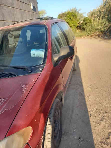 السلام عليكم دوج كرفان ٢٠٠٧ بتره  سياره بسمي  المكينه ٣٣٠٠ سياره جاهزه مابيه اي نقص تبريد يشتغل قطعه واحد  بيه خياسات بهلالة  كهربائيات كامله سنتر الوك يشتغل  سعره ٦٠ وهذا  رقم تليفون *********** مكان سياره بغداد
