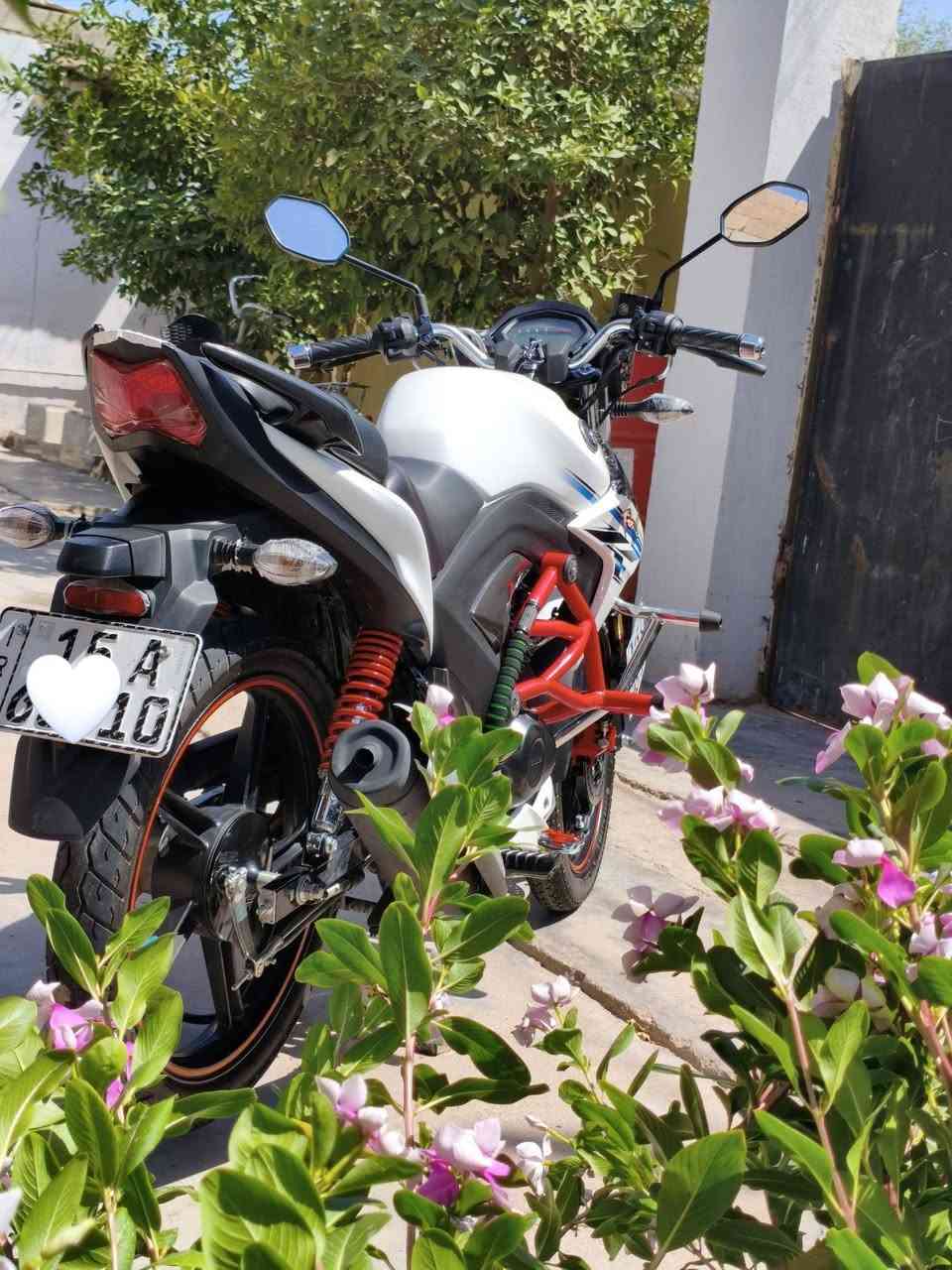 السلام عليكم للبيع دراجه هاوجي موديل 2023 مسجل  مكفول كفاله عامه السعر 18 ونص وبيها مجال المكان الرمادي البعلي الجاسم قرب محطه الثانيه ألاستفسار ***********
