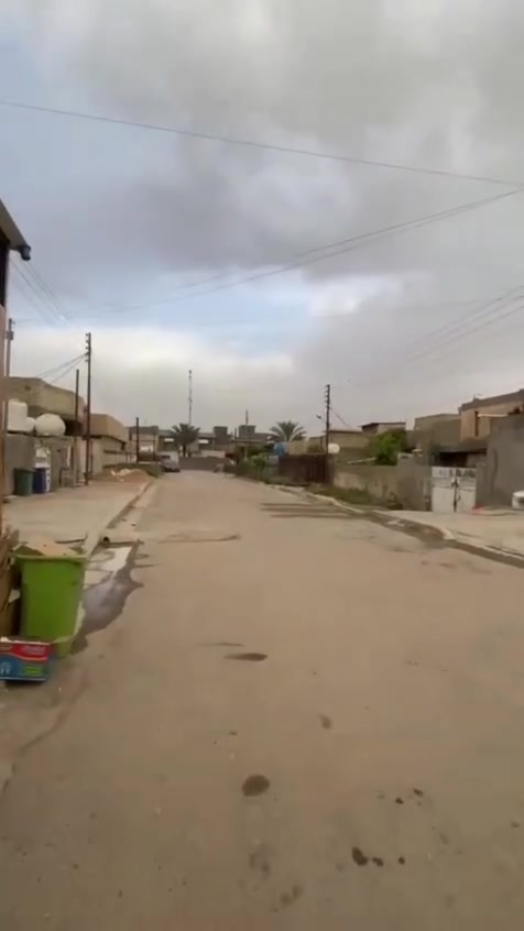 بيت للبيع ١٢٥ متر ركن يحتوي البيت  عل استقبال وصاله ومطبخ وثلاثه   غرف منام البيت كامل عل اخر حبايه
من بغداد قضاء المحمودية 
الموقع حي العسكري شارعه ١٥ متر
بيت للبيع ١٢٥ متر ركن يحتوي البيت  عل استقبال وصاله ومطبخ وثلاثه غرف نوم البيت كامل عل اخر حبايه 
للاستفسار الاتصال على الارقام او  واتساب
‏‪***********‬‏
***********
