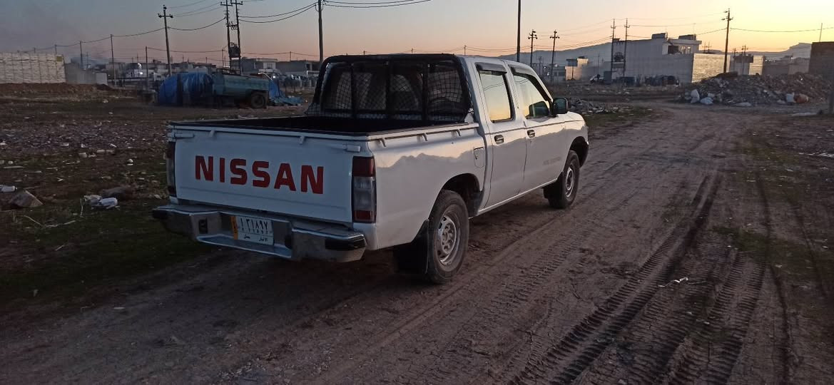 نیسان مۆدیل z2003 مزایدە  گێڕومەکینەوئەکسل شەنسی بەشەرت پێشوودوای کەبسە تەبریدووپاوەرە چوارتایەی لۆک تندوتۆڵ هەمووگیانی لەسەرشەریکە سعر 57گڵا تەنها فرۆشتنە ژ.م***********
*********** دار بنديهكان, السليمانية
