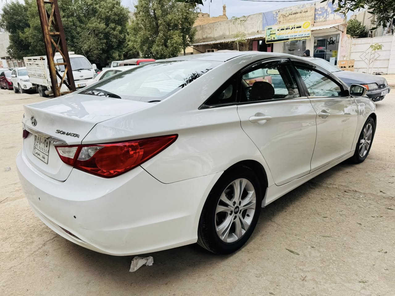 سلام عليكم 
سوناتا 2013 خليجي 
بيه صبغ ابيع عام
سياره خير من الله 
حداديه تايرات
سعره 94 وبيه مجال 
***********
