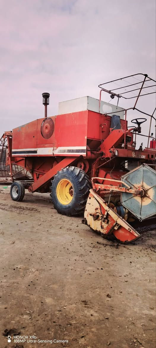 اسلام عليكم موجود حاصوده لافرده للبيع بلاديه85 السعر13مليون وبي مجال رقم الهاتف ***********
