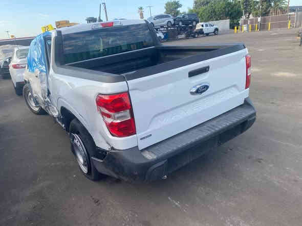 السلام عليكم 
للبيع فقط 
فورد مافرك هايبرد موديل 2024 XLT ماشيه 16 الف ابيع على وضعها يوم 22/12/2025 توصل ام قصر 
ابيع مطروح ام قصر 110 ورقة 
تدخل باسم المشتري أتعهد بوصوله السيارة إلى بغداد 
***********
