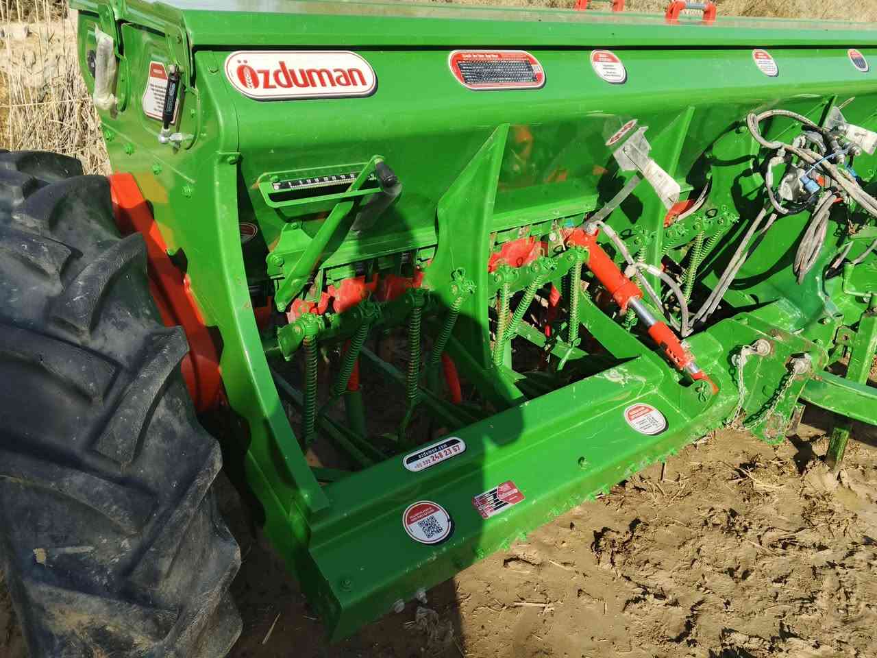 شاتله موديل 25جديده مشتغله شي قليل للاستفسار على رقم ***********
