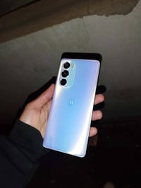 موتورلا ايدج 2022 • سنابدراجون ٨ جن ١ • شاشة ١٤٤ هيرتز