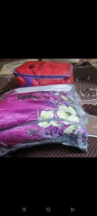 سرير • أثاث • غرفة نوم