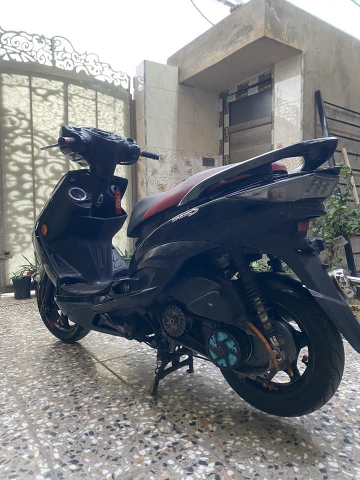 سلام عليكم سكنس لد نوزل كوري ام طلاعات بيه كلجات رياضي دوشي صالنصه صجميه ام حساس دراجه عليه ادامه نوزل فيت بم كلجات ما ناقصه شي مكينه مامفتوحه نكره بكل وقت سعر 950 وبيه مجال مكان بغداد الشعب ***********
