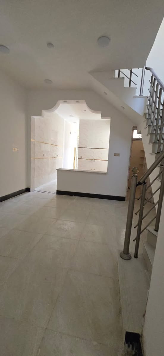 دور عدد ثنين للبيع مساحه كل بيت 100م طابق واحد حجي حسن الاولى قرب جامعه الامام الصادق الاستفسار *********** او مراجعه مكتب المختار للعقار الواقع في سايدين الجمعيات
