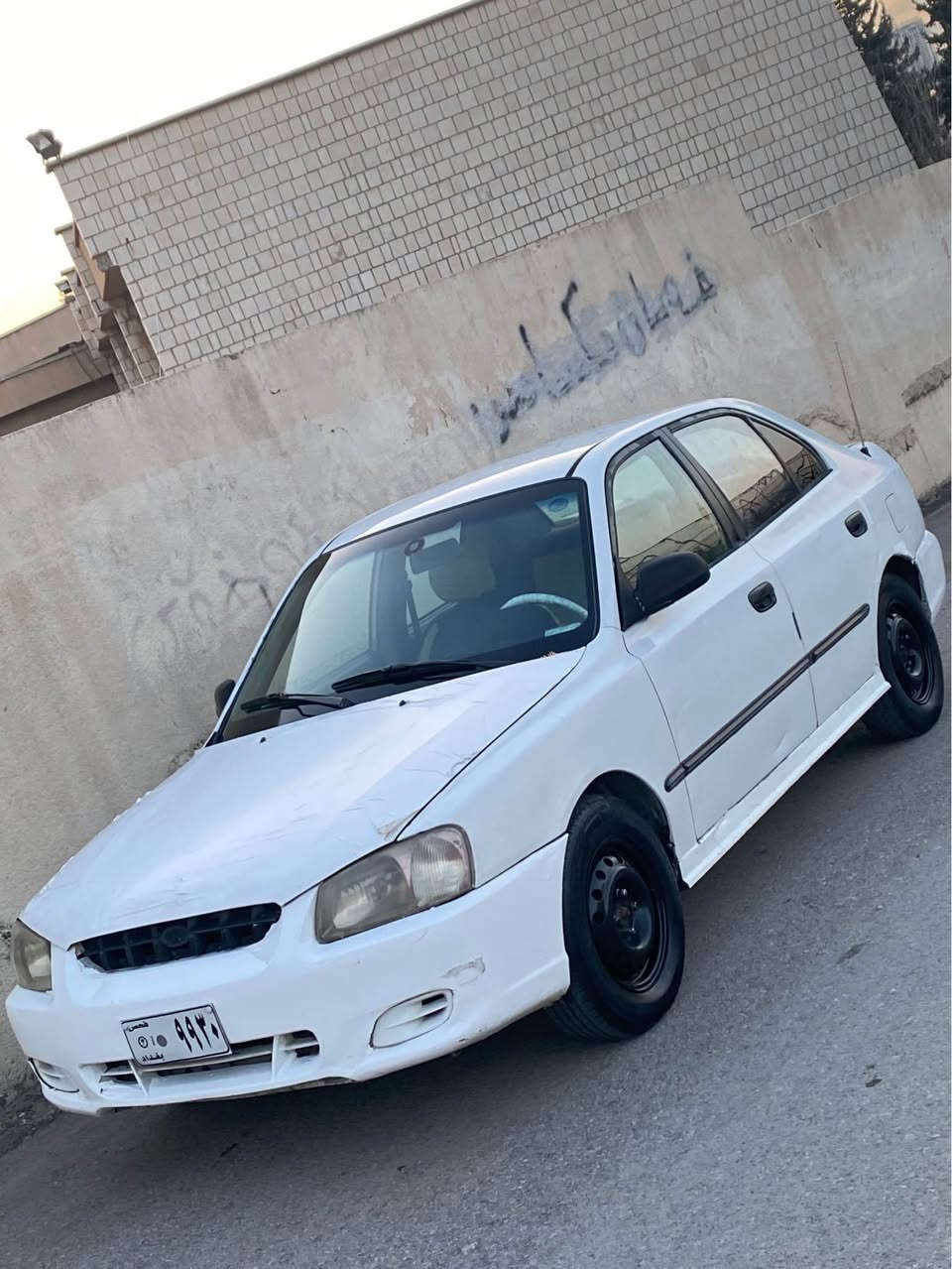 هۆندا اکسێنت 

مۆدێل2002

مەکینە ڕەش

مەکینە بەخ دڵی فەقیر

ئاڕمی پلاستیکی سلێمانی

گێڕ عادی

تابرید ساردو گەرم

٤ تایەو ویلی لۆک لۆک

گێڕو مەکینەی بەشەرت

بێ دەعم پێشی زۆر جوان

شانو سەقفی زۆر جوان

موسو بڕاوە بەشەرت

سەیارەکە زۆر جوانو 

ڕێکو پێکە ماڵی دۆستە

کارەبای هەمو گیانی بەشەرت

کامل ناو گێچی ئیشەکا

بێ تەقەو رەقە زۆر تمو تۆڵە

بەنزین زۆر زۆر کەم ئاخوا

ئاڕمو ئەوەلیاتو موسو بڕاوەی بەشەرت

سعریشی ٢٨ گەڵاو 
مەجالێکی برایانە

پارەی مازدایەکی گەنیوە

لە سلێمانیم تەنیا فرۆشتنە

0775 527 33 05بەس سیم

0751 195 61 58فایبەر وەتسئەپ السليمانية, العراق
