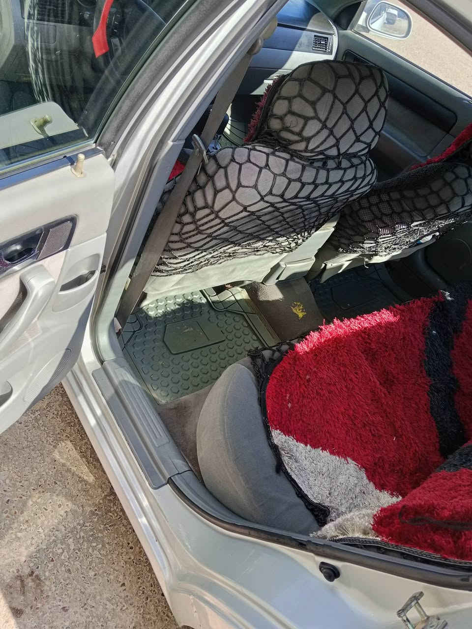 السلام عندي اوبتره للبيع موديل 2007 سياره حلوه ونضيفه شوف عين بيها قطعتين فقط سياره بيها جراد  رايدها 75 وبيها مجال لطيبين مكاني دوره مهديه ثانيه ***********
