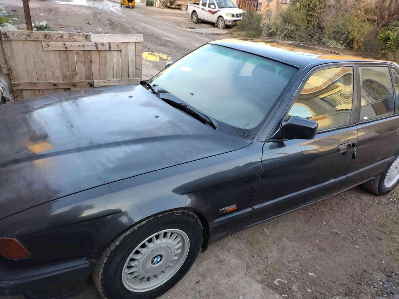 بي ام دبليو اسود كذابي موديل 1991 بغداد حجم 730 محرك 35   داخل اسود جلد دبل جكمجة دبل ايرباك تدفئة تبريد كهربائيات جاهز السعر /50$$ ورقة //***********//
