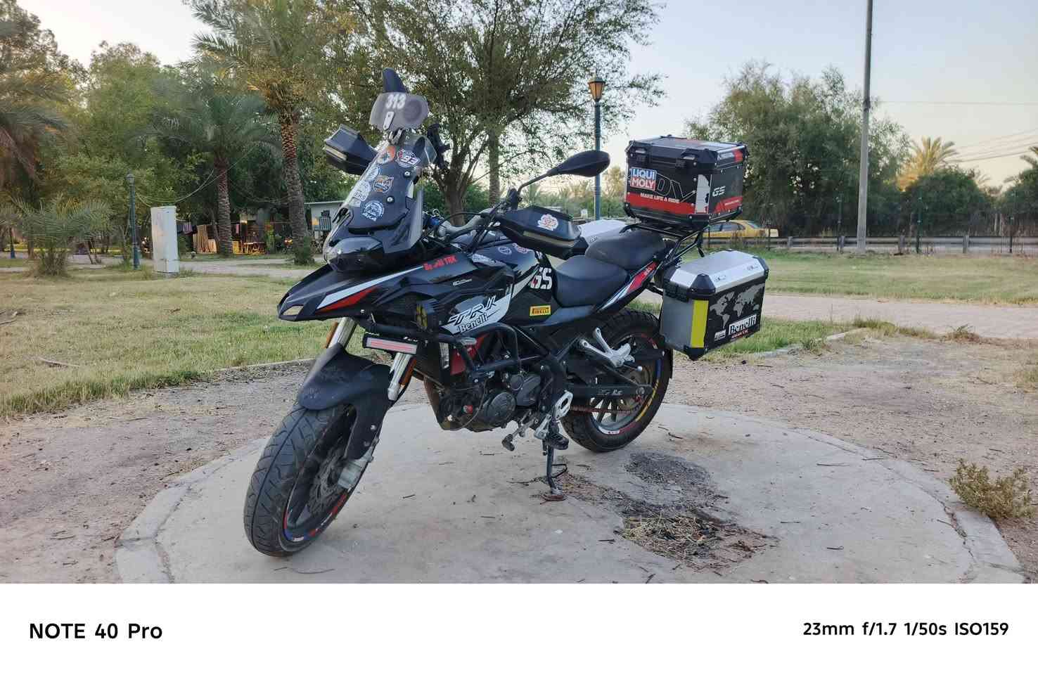 ‏السلام عليكم شباب، معروض للبيع دراجة بينلي TRK 251 (Benelli) نظيفة وجاهزة للاستخدام.المواصفات والتفاصيل:
‏
‏الموديل: TRK 251
‏
‏رقم بغداد (تحويل سنوية مضمون وقانوني 100% وبدون غرامات) 📑
‏
‏المسافة المقطوعة: 26,500 كم ⏱️
‏
‏الإضافات: [درع امامي، بروجكترات، فدراليات، صندوق خلفي وجانبي اللمنيوم اصليات مو بلاستك .... وعندي وياها واقيات مال ايد جدد ام اللد ودسكات وفج خلفي جديد بالكراتونة اضافة وياها 
‏
‏السعر والتواصل:السعر المطلوب: 4,200,000 دينار عراقي (أربعة ملايين ومئتان ألف) وبي مجال للشراي الجاد ويدلل 💵
‏
‏مكان التواجد والمعاينة: بغداد / الشعب - الثعالبة 📍للتواصل والاستفسار: *********** الرقم بي واتساب  📞
