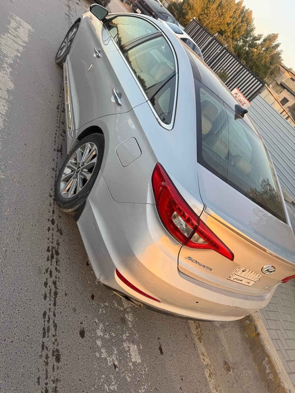 � للبيع – Hyundai Sonata 2016 Limited (فل مواصفات)

🔹 الموديل: سوناتا 2016 لمتيد
🔹 المواصفات: أمريكي – فل مواصفات
🔹 الممشى: 53,000 ميل فقط
🔹 الحالة: جاهزة بالكامل – استخدام شخصي

⚠️ الملاحظات:

 • حادث امريكا  بحوض الجنطة شبر
 • بيها مكانات بارد (مذكورة بكل وضوح)

💰 السعر: 140 ورقة
✔️ قابل للتفاوض للجادين فقط

📍 العنوان: بغداد – البياع – الرافدين
📞 رقم الهاتف:‭0783 873 2706‬

🔑 سيارة عملية، نظيفة، ومناسبة للاستخدام اليومي
📩 الاتصال للجادين فقط بغداد, العراق
